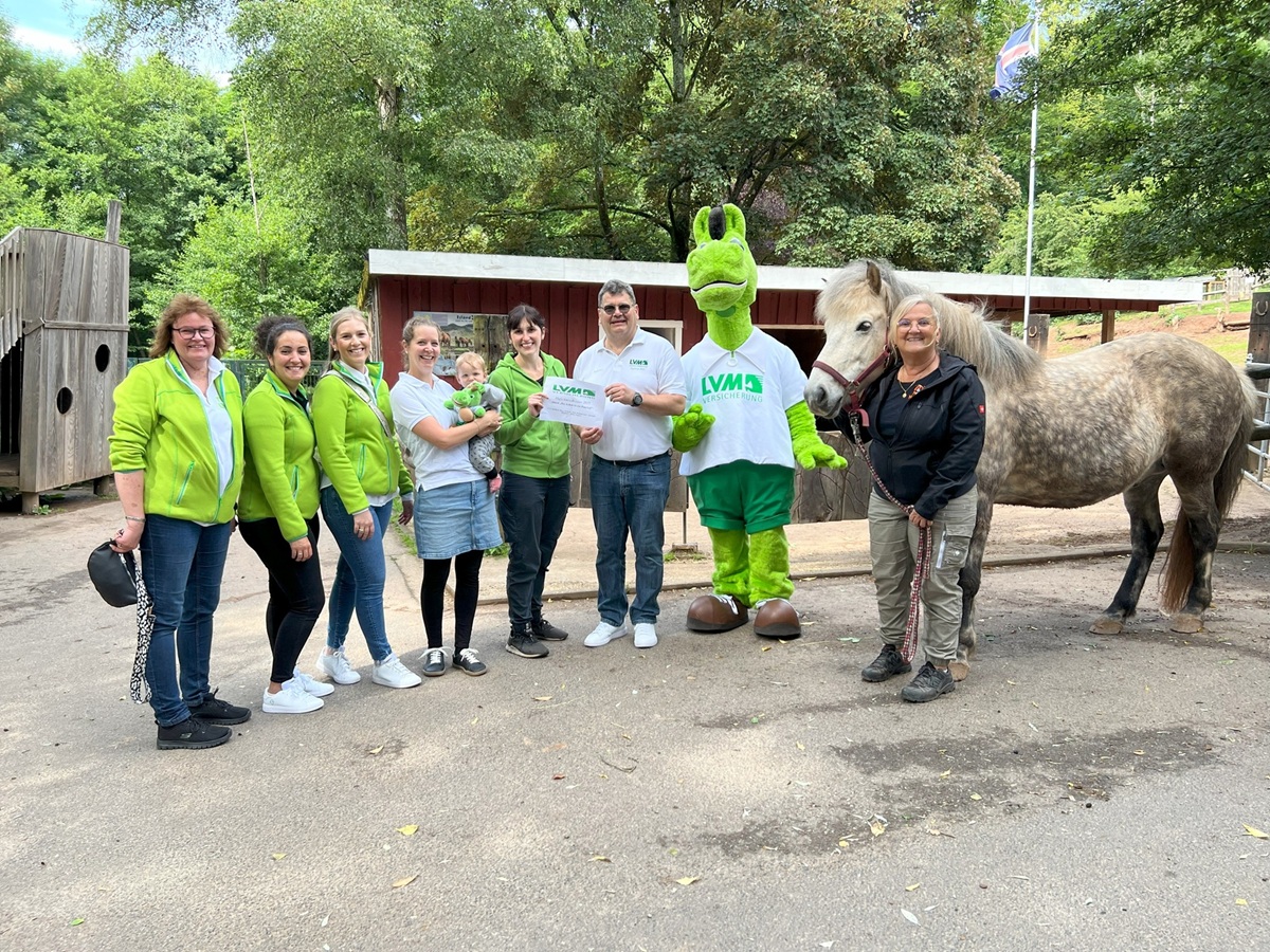 Du betrachtest gerade LVM Versicherung unterstützt Neunkircher Zoo